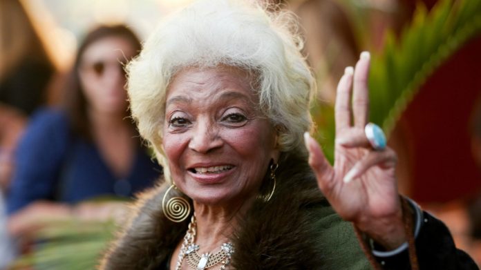 La demenza si è presa anche un eroe di Star Trek, la tenente Uhura